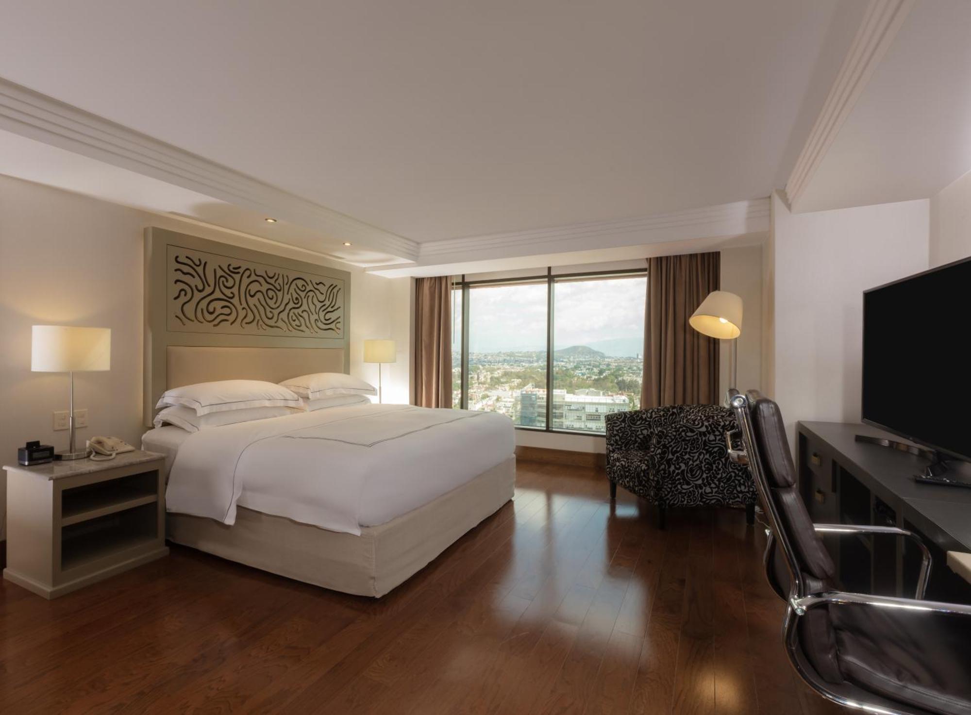 Отель Barcelo Гвадалахара Экстерьер фото Deluxe Room